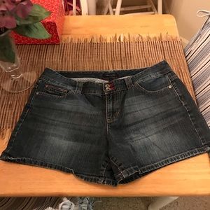 Gently used Tommy Hilfiger Size 14 jean shorts